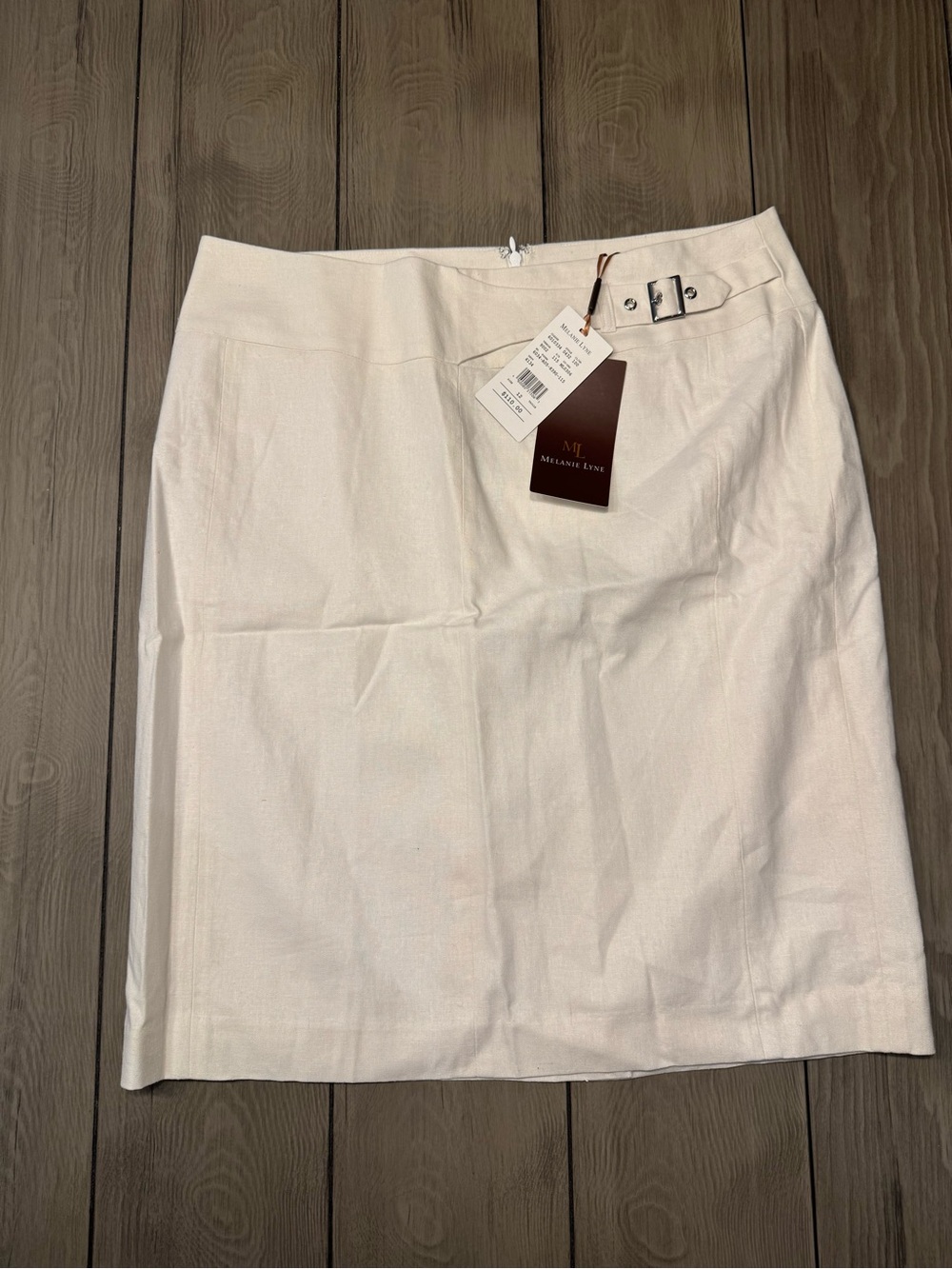 White Straight Linen-like Skirt with Side Buckle